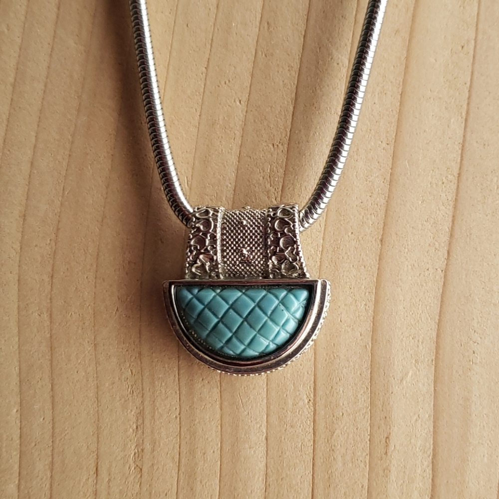 Turquoise fashion pendent necklace